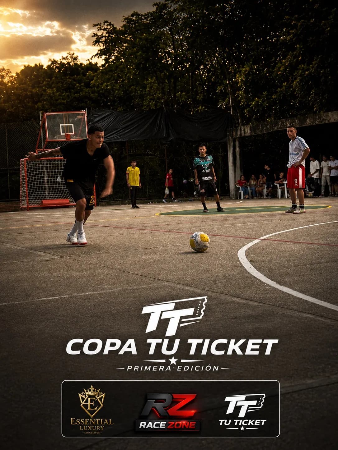 Partido al atardecer con el cartel de Copa Tu Ticket, primera edición